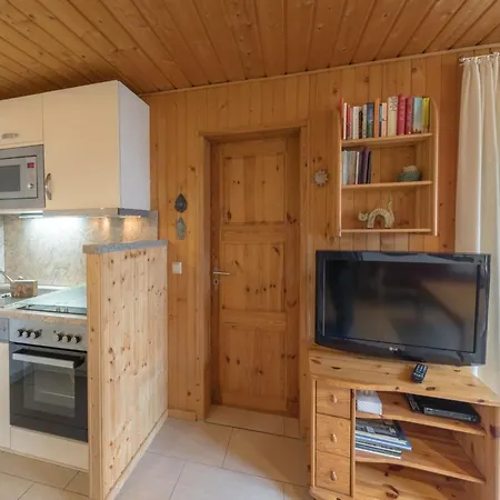 Doppelbungalow Im Skandinavischen Stil Mit Terrasse Im Mirow *